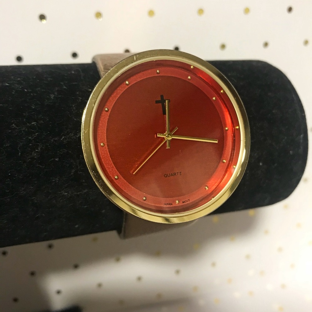 Cross watch